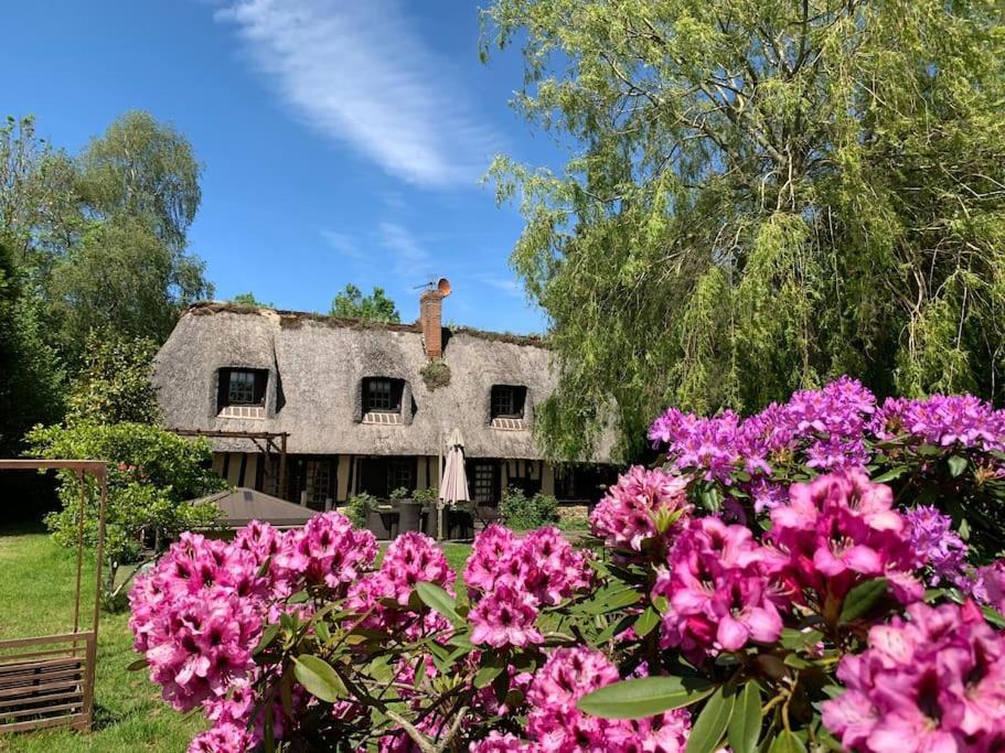 Chaumiere Familiale Weekend & Vacances Paisible Saint-Philbert-sur-Risle Exterior foto
