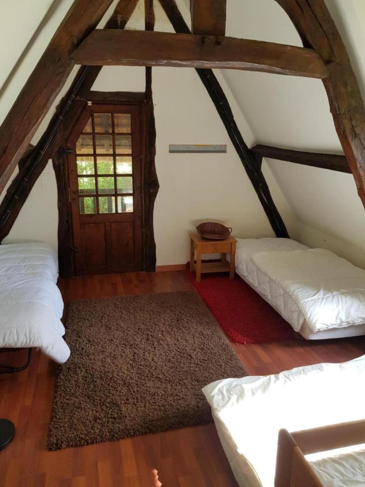 Chaumiere Familiale Weekend & Vacances Paisible Saint-Philbert-sur-Risle Exterior foto